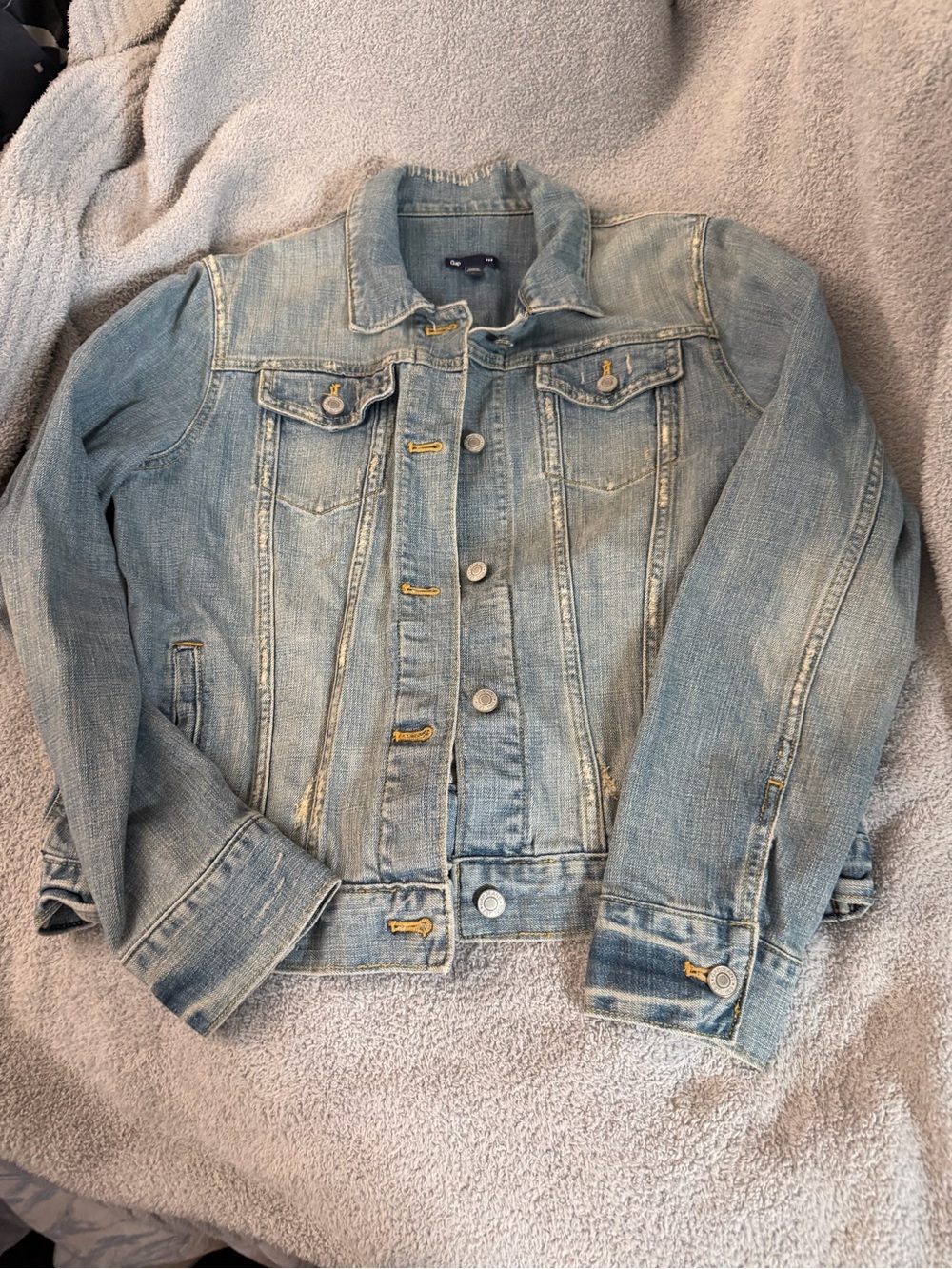Gap xl women’s Light Wash Jean Denim Jacket - Classic Blue
